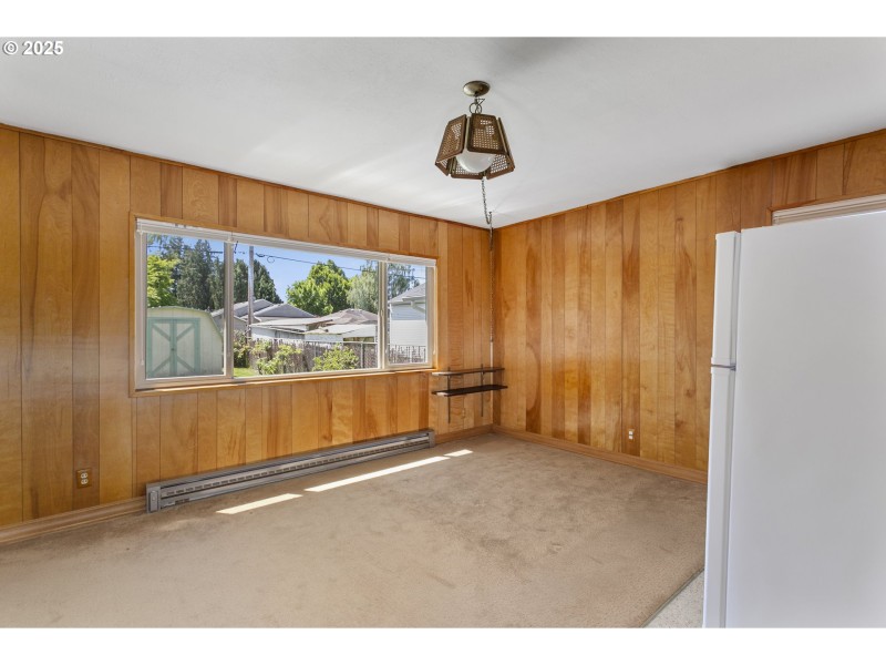 Bedroom, Primary