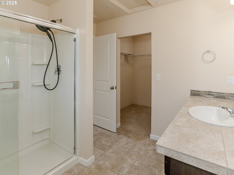Bathroom, Attached