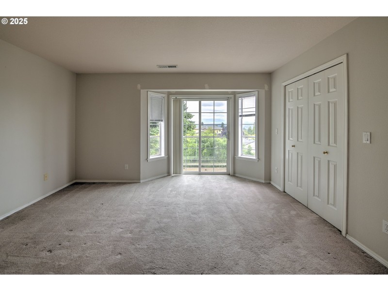 Bedroom, Primary
