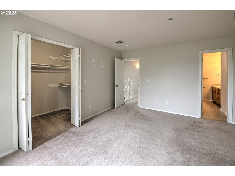 Bedroom, Primary