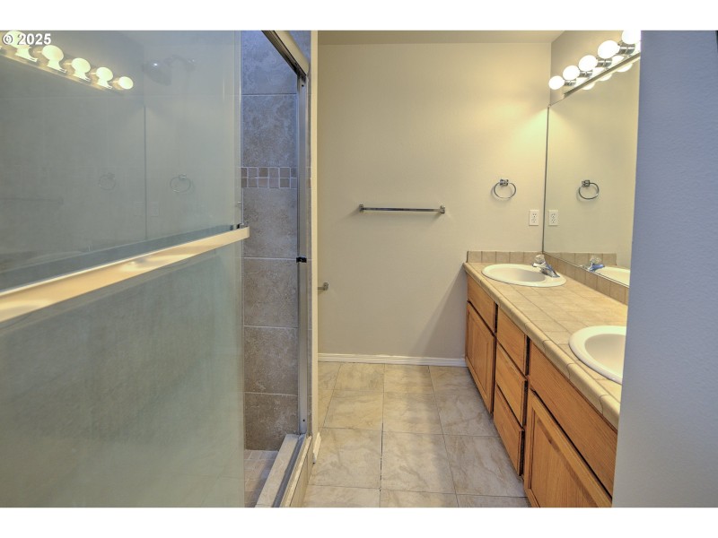 Bathroom, Attached