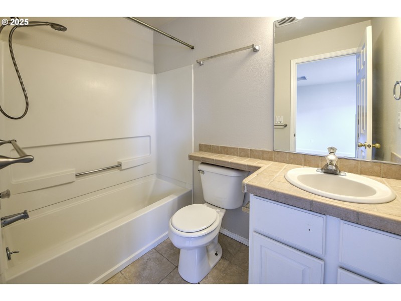 Bathroom, Attached