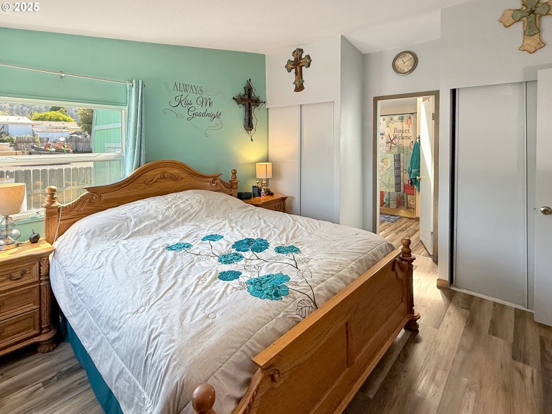 Bedroom, Primary