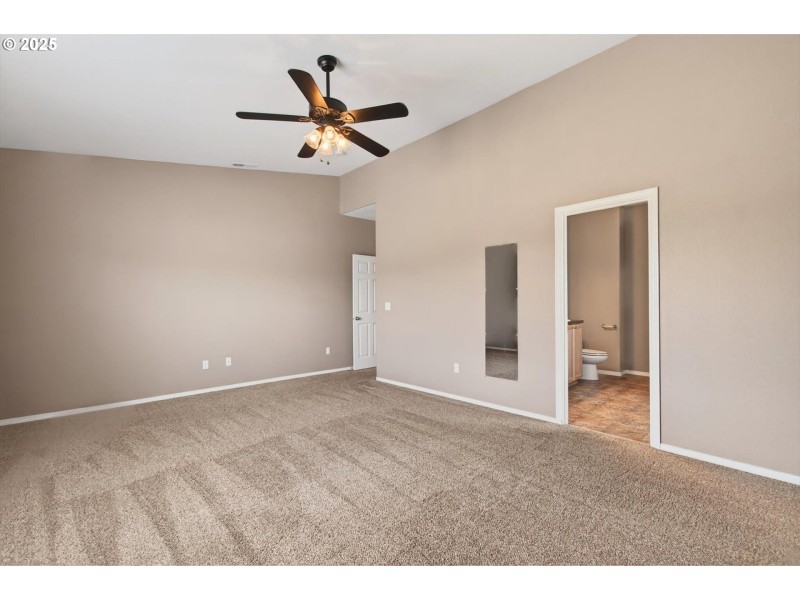 Bedroom, Owner's Suite