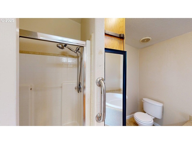 Bathroom, Attached