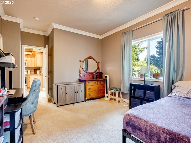 Bedroom, Owner's Suite