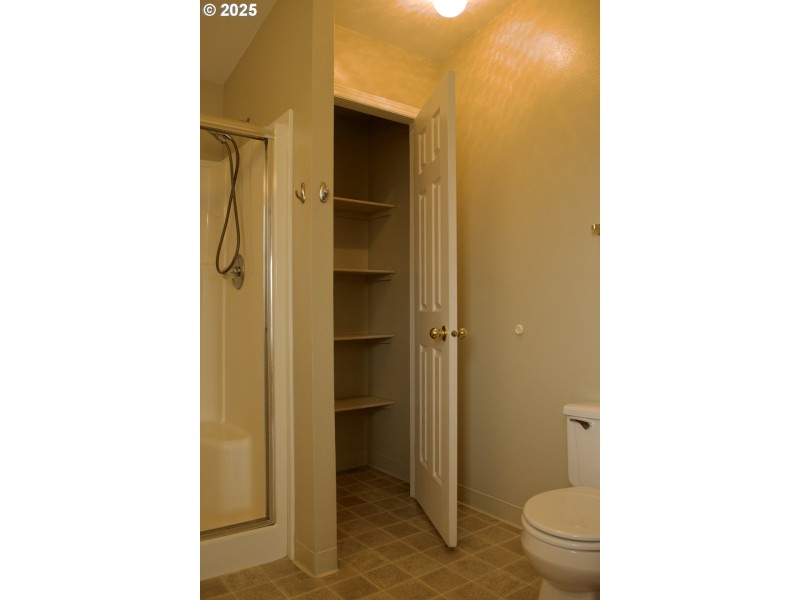 Bathroom, Attached