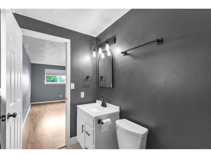 Bathroom, Attached
