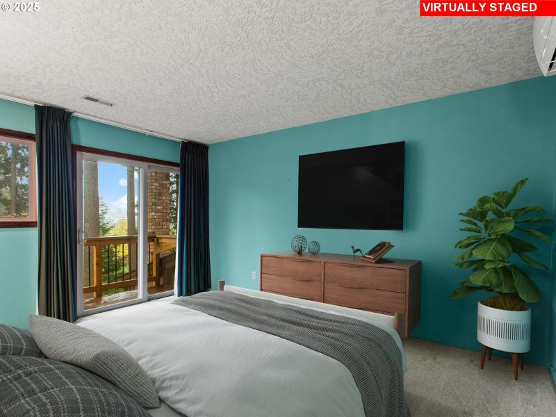 Owner's Suite Bedroom