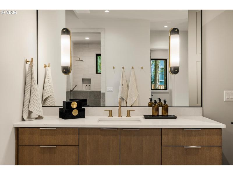 Owner's Suite Bathroom