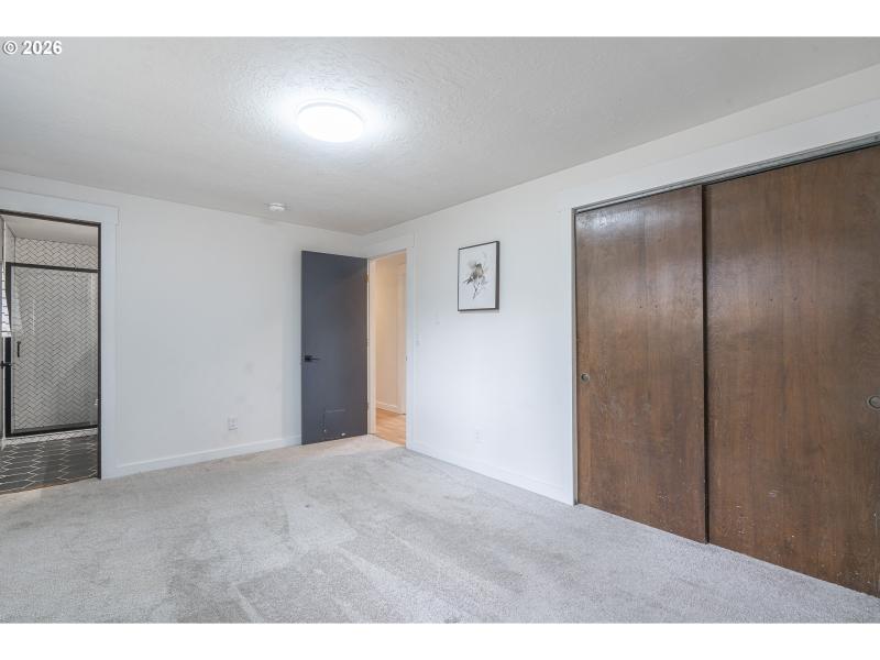 Bedroom, Owner's Suite