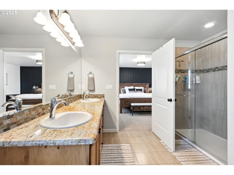 Bathroom, Attached