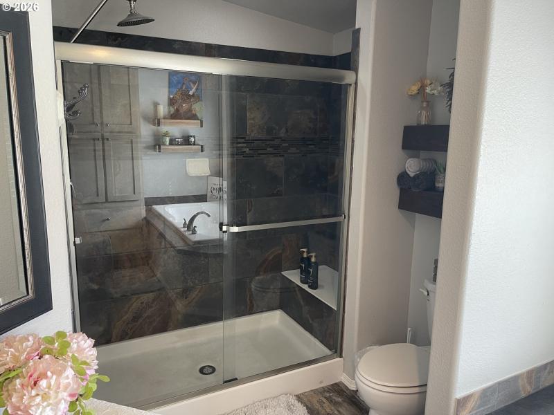 Owner's Suite Bathroom