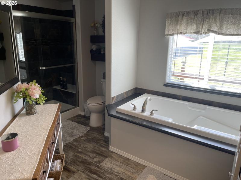 Owner's Suite Bathroom