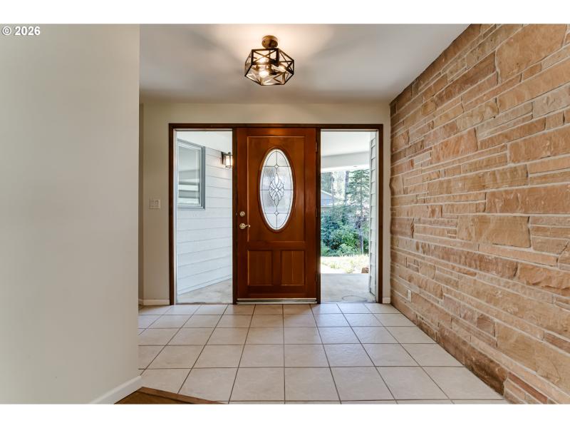 Entrance/Foyer