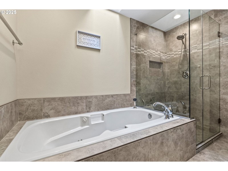 Owner's Suite Bathroom
