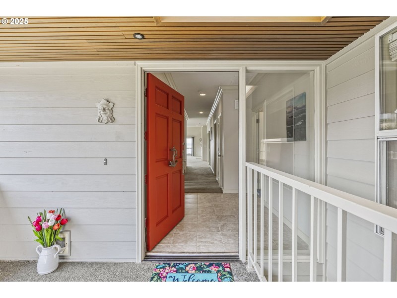 Entrance/Foyer