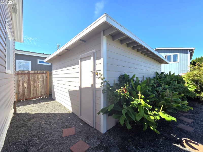 Shed