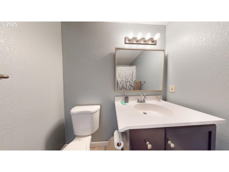 Bedroom, Primary