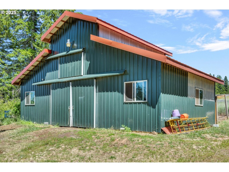 Barn