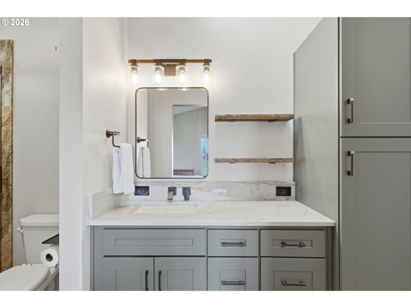 Owner's Suite Bathroom