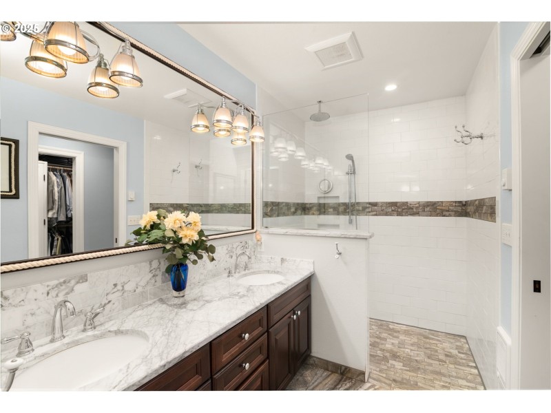 Owner's Suite Bathroom