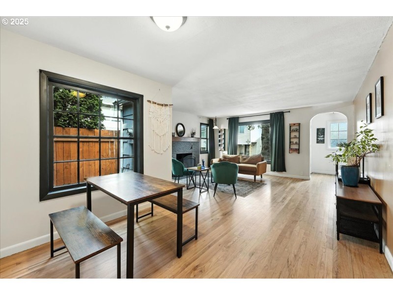 Living Room/Dining Room