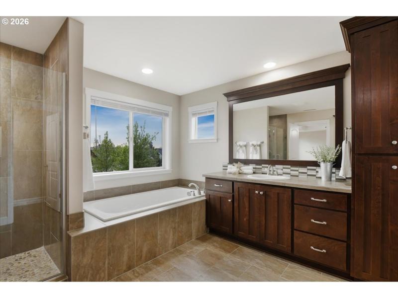 Owner's Suite Bathroom