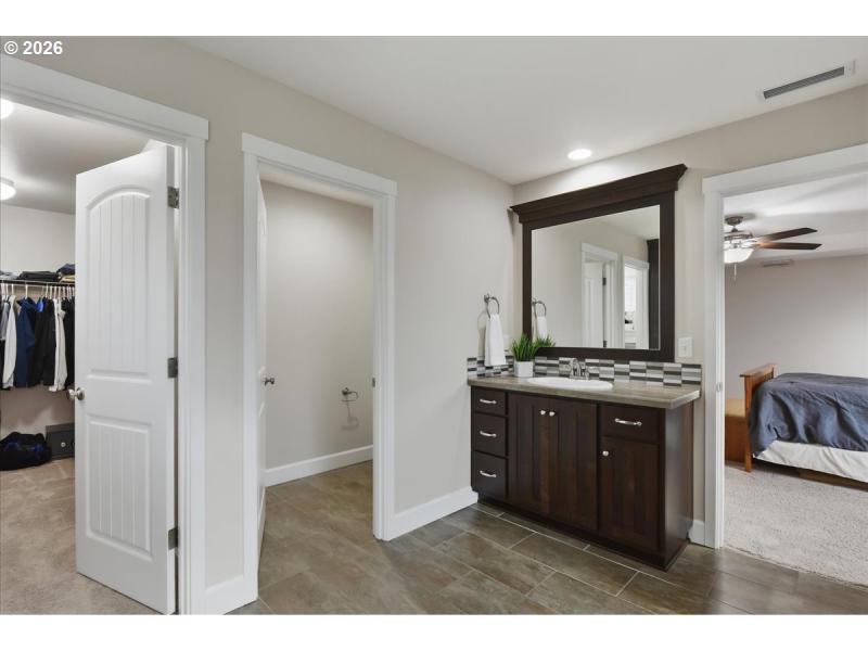 Owner's Suite Bathroom