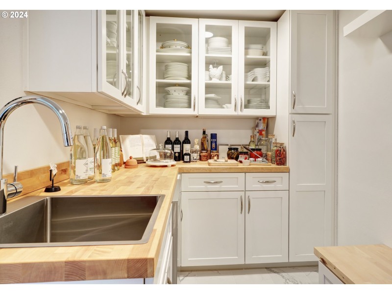 Butler's Pantry