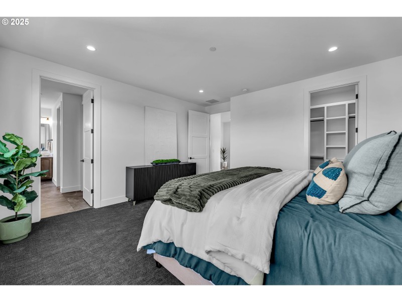 Bedroom, Owner's Suite