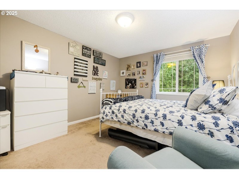 Bedroom, Primary