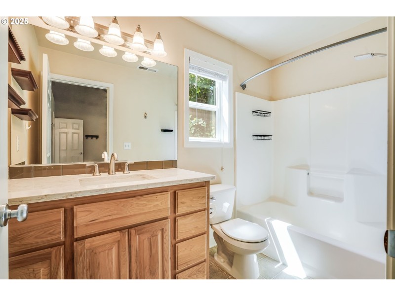 Owner's Suite Bathroom