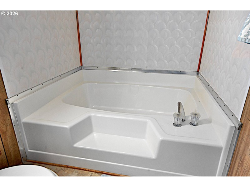 Owner's Suite Bathroom