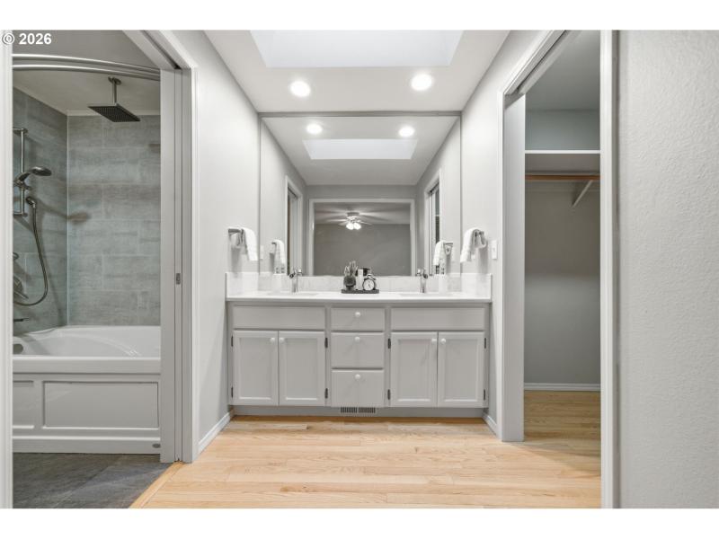 Owner's Suite Bathroom