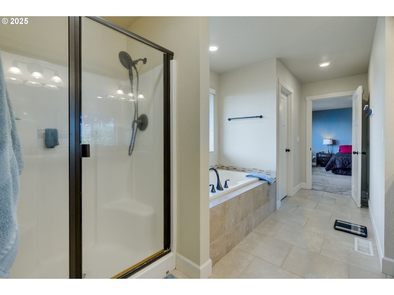 Bathroom, Attached