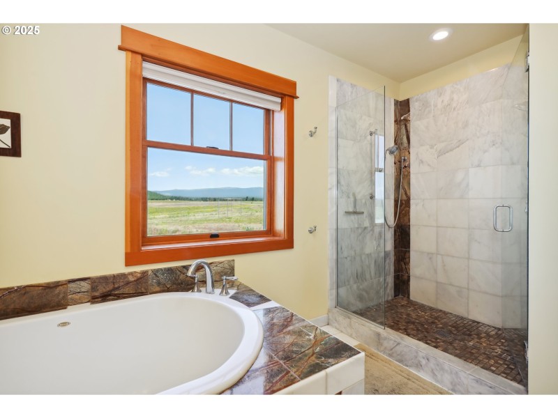 Owner's Suite Bathroom