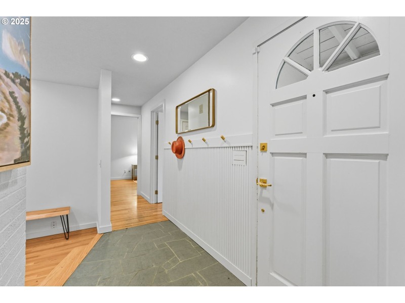 Entrance/Foyer