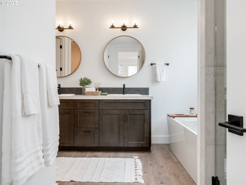 Owner's Suite Bathroom