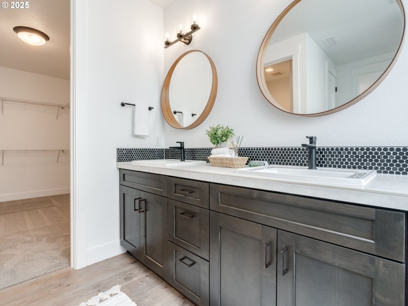 Owner's Suite Bathroom