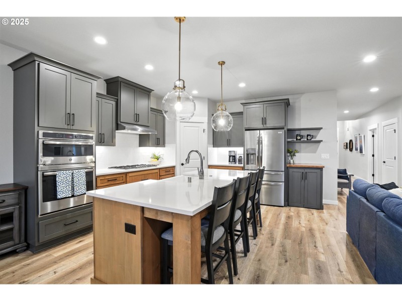 Kitchen/Living Room