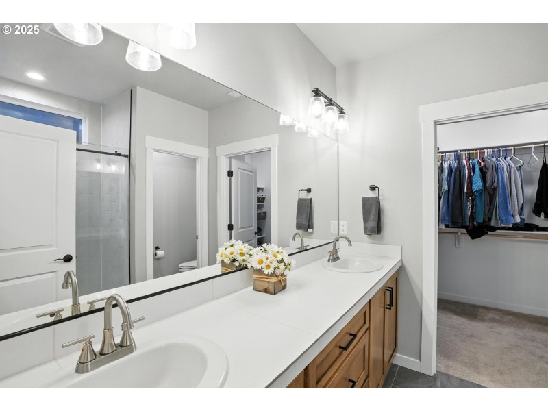 Bathroom, Attached