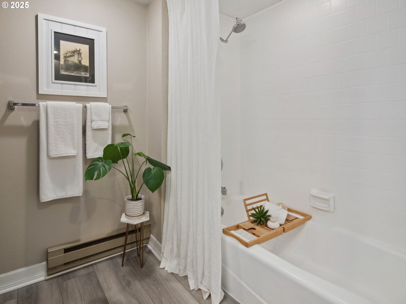 Bathroom, Attached