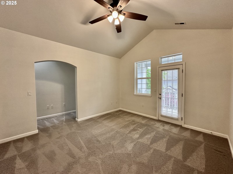 Bedroom, Primary