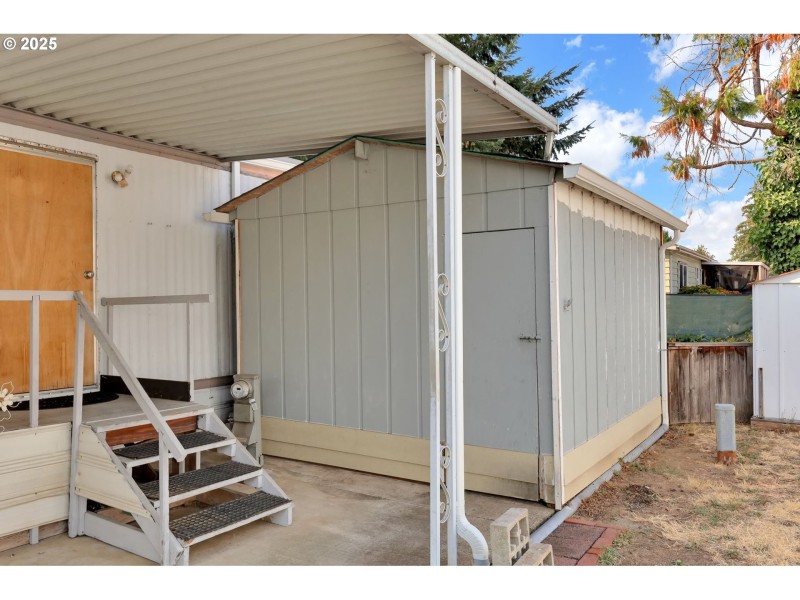 Shed