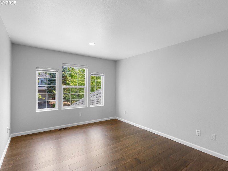 Bedroom, Primary