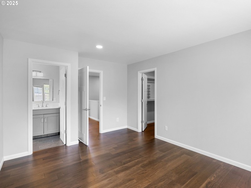 Bedroom, Primary