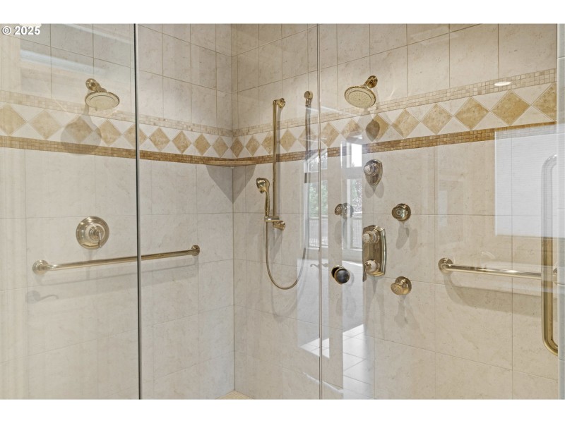 Owner's Suite Bathroom