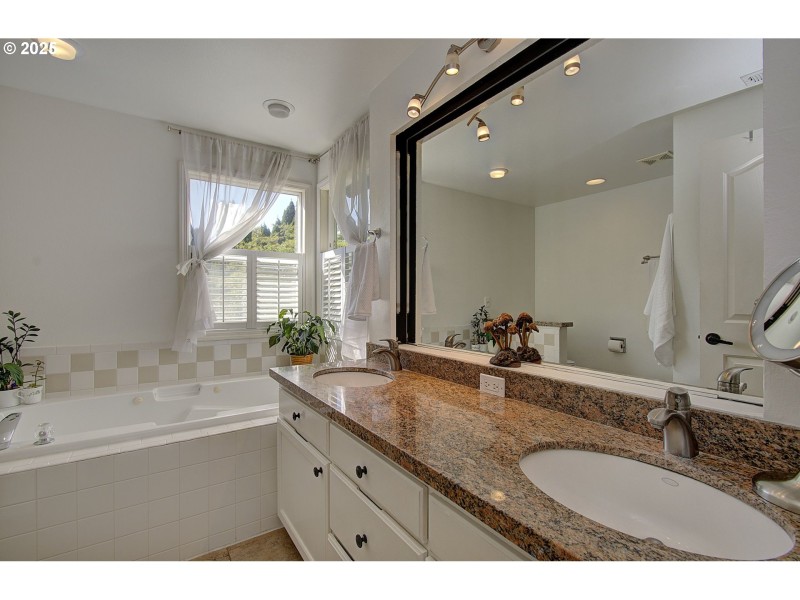Bathroom, Attached