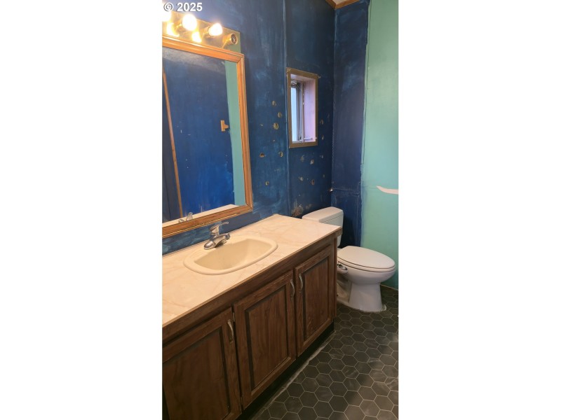 Bathroom, Attached